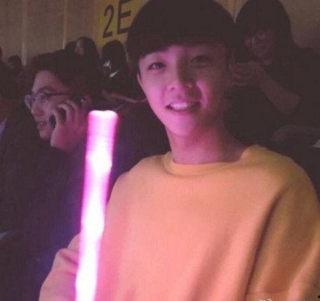 陈立农图片可爱,可爱瞬间引网友热议”